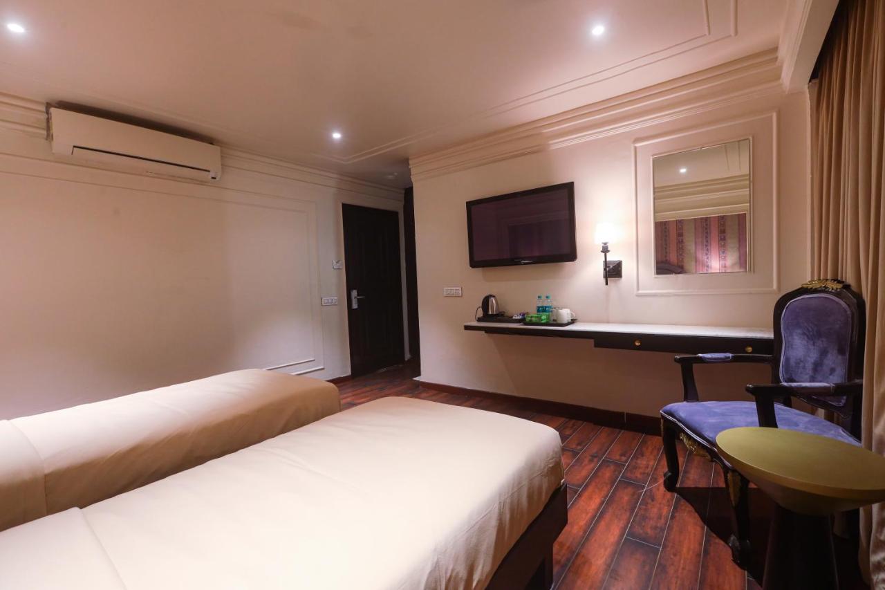 The Saga Hotel New Delhi Ngoại thất bức ảnh