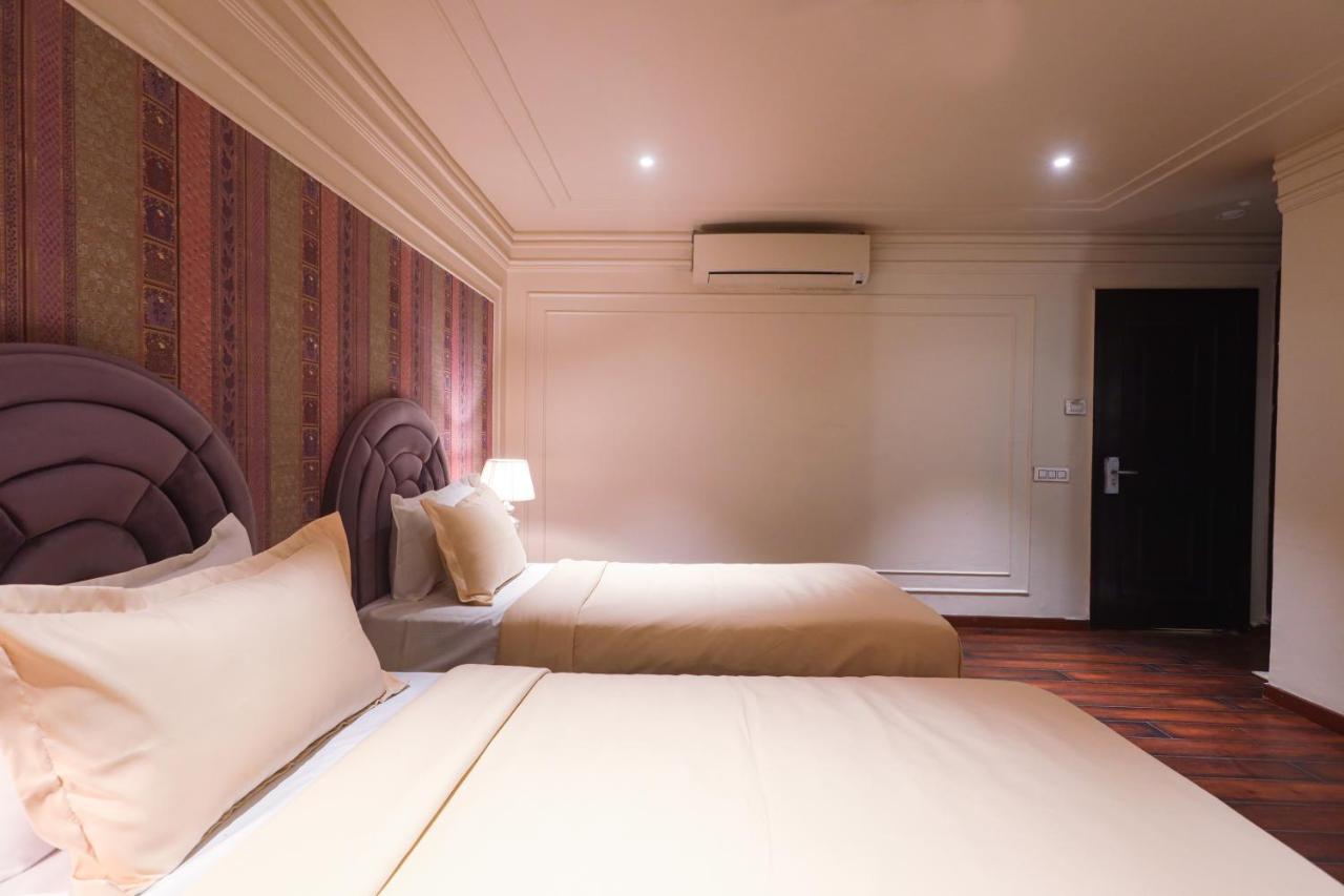 The Saga Hotel New Delhi Ngoại thất bức ảnh