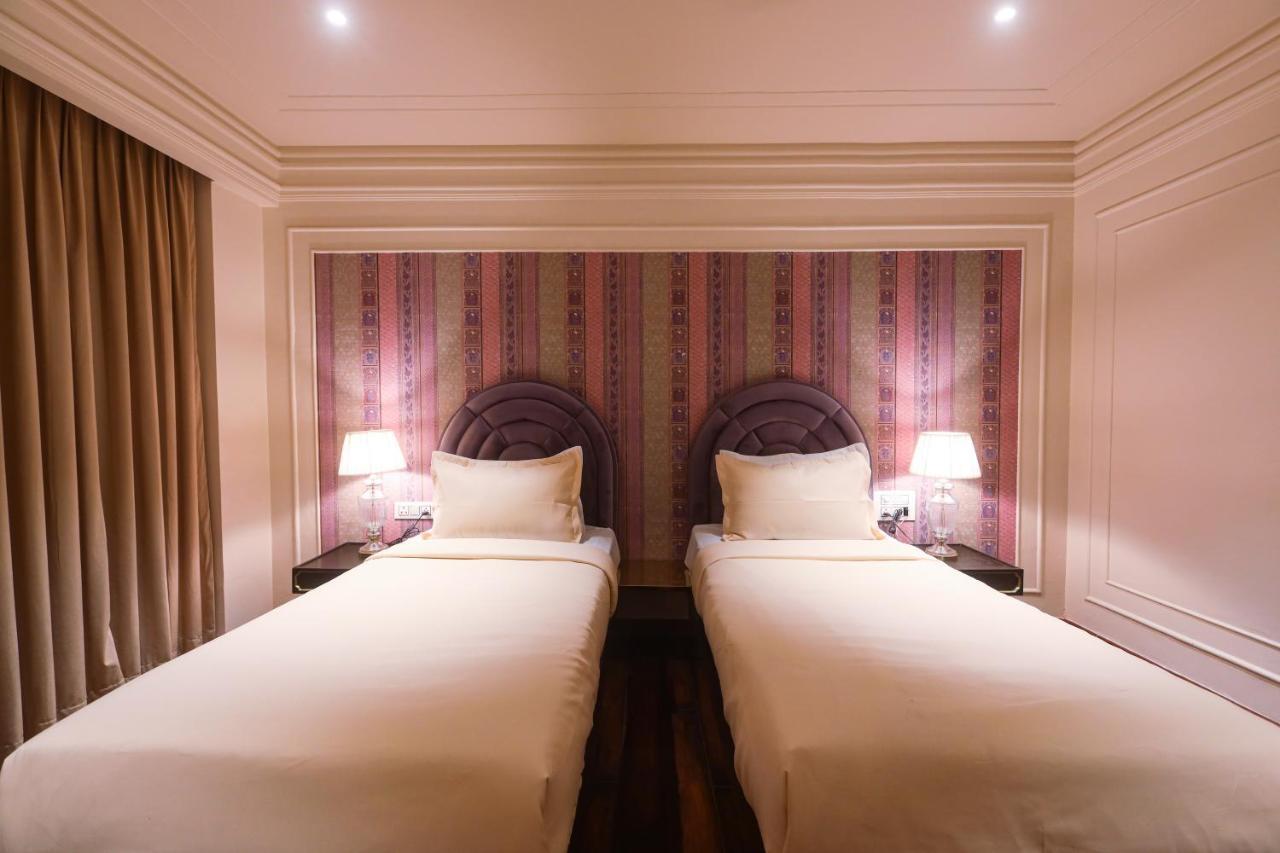 The Saga Hotel New Delhi Ngoại thất bức ảnh