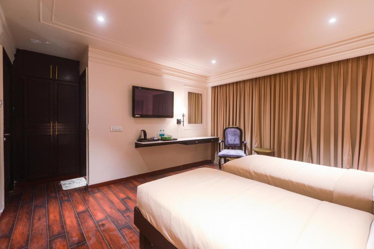 The Saga Hotel New Delhi Ngoại thất bức ảnh